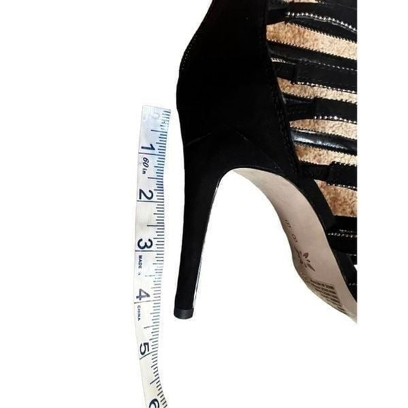 BCBGeneration Jacqueline Caged Heels Size 8B - Picture 12 of 12